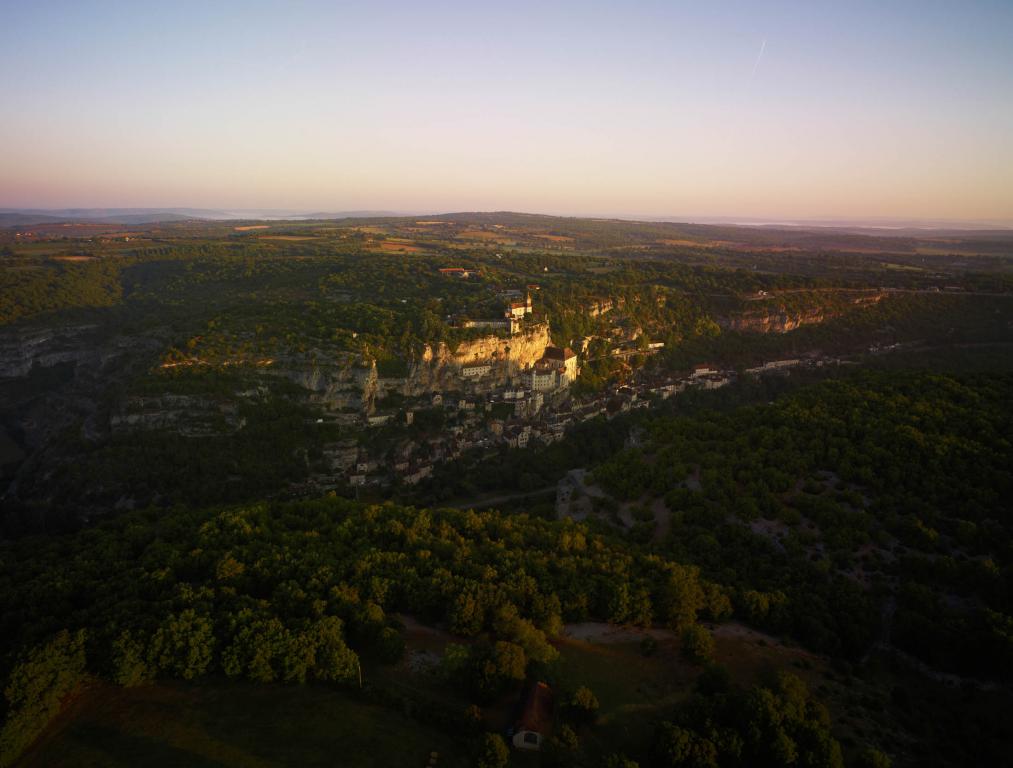 Excursions around Saint-Cirq-Lapopie